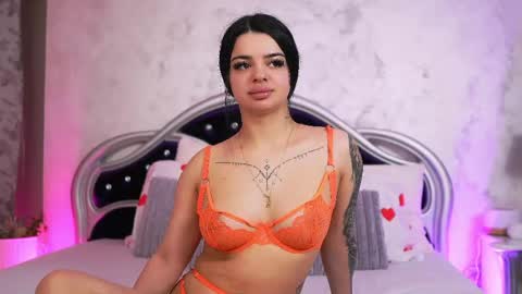 Snapshot of yournaughtyangel1 chatting on 06.03.26 Alicia online show from 06.03.26
