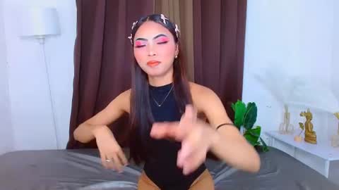 youronly_megan online show from 07.04.26