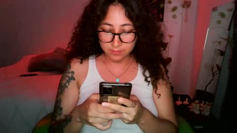 Snapshot of yourownerserena chatting on 02.02.25 Serena online show from 02.02.25