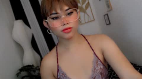 Snapshot of yourprettyblythe_ts chatting on 06.16.26 yourprettyblythe_ts online show from 06.16.26