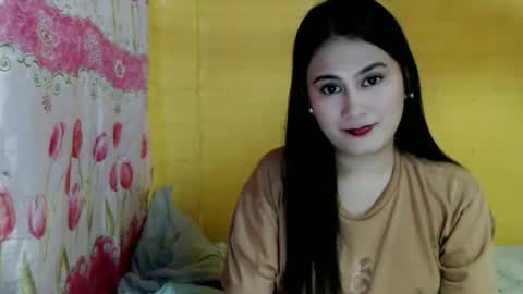 Snapshot of yourseductive_vinaxx chatting on 09.27.25 yourseductive_vinaxx online show from 09.27.25