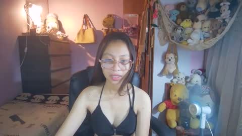 Snapshot of yourshy_cess chatting on 04.25.26 Cess online show from 04.25.26