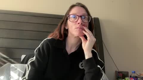 yourstrulylivy online show from 12.19.24