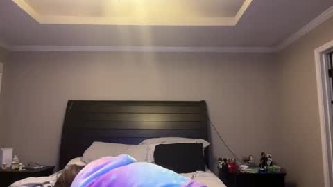 yourstrulylivy online show from 01.09.25