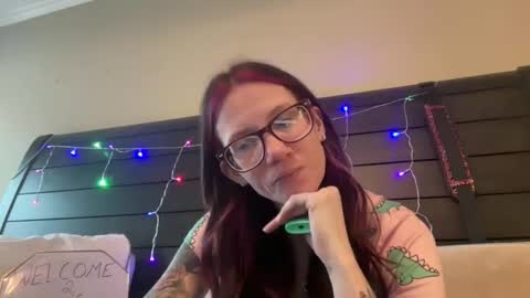 yourstrulylivy online show from 03.05.25