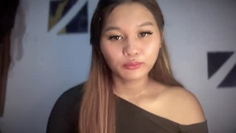 Snapshot of yoursweetgirl_zia chatting on 06.18.26 yoursweetgirl_zia online show from 06.18.26