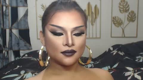 Snapshot of yourtrannyqueenxxx chatting on 06.19.26 Anastacia Grey online show from 06.19.26