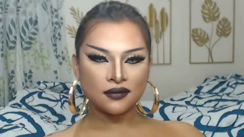 Snapshot of yourtrannyqueenxxx chatting on 07.01.26 Anastacia Grey online show from 07.01.26