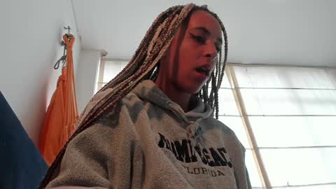 elizabeth  ju   online show from 12.28.24