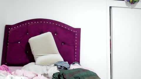 elizabeth  ju   online show from 01.23.25