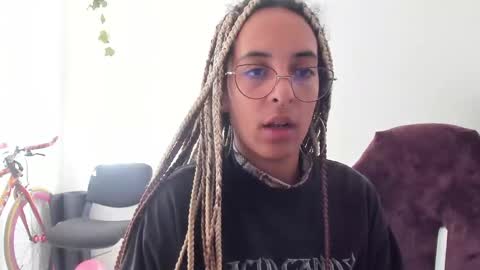 elizabeth  ju   online show from 01.27.25