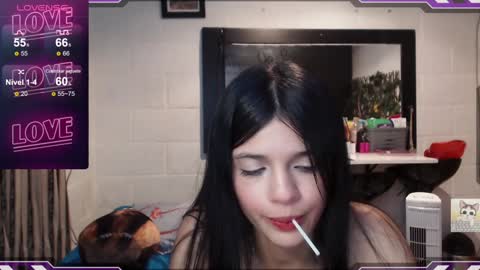 Snapshot of ysera_cb chatting on 01.06.25 Lilith online show from 01.06.25