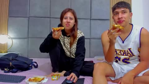 yu_yang69 online show from 01.11.26