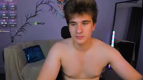 Snapshot of yudji_boy chatting on 09.09.25 yudji_boy online show from 09.09.25