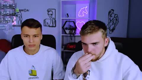 Snapshot of yudji_boy chatting on 09.26.25 yudji_boy online show from 09.26.25