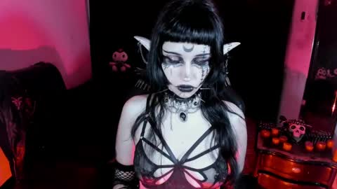 Yue Eclipsa online show from 05.24.26