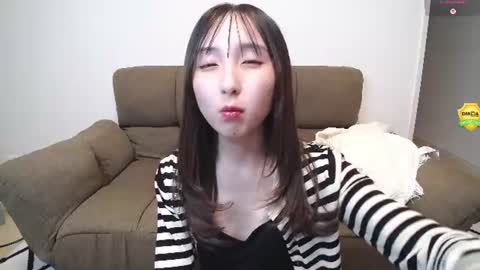 Snapshot of yui_x chatting on 07.29.26 yui_x online show from 07.29.26