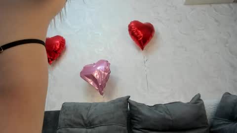 Snapshot of yuki_mii chatting on 02.23.25 Yuki online show from 02.23.25