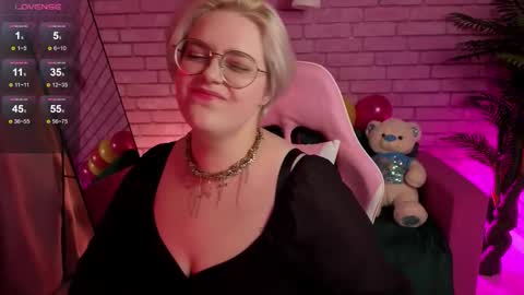 Yuki online show from 11.25.25