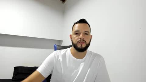 Snapshot of yulian0920 chatting on 11.11.25 YULIAN online show from 11.11.25