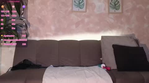 yuliethpetite online show from 03.20.26