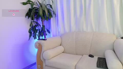 yuliethpetite online show from 07.13.26