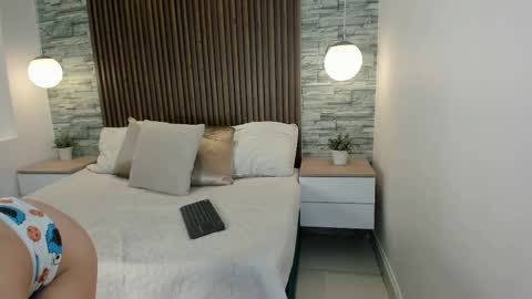 yulievans online show from 01.21.25