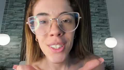 yulievans online show from 01.23.25