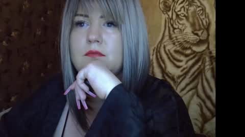 yuliiared online show from 12.17.25