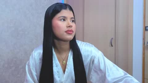 Snapshot of yulissa_girls chatting on 04.19.26 yulissa_girls online show from 04.19.26
