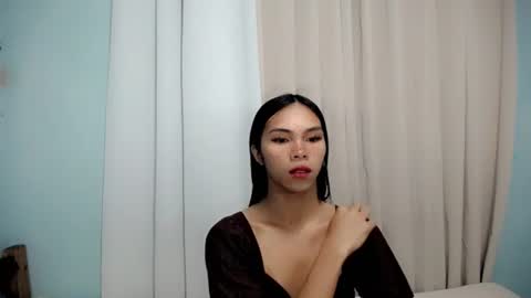CALL ME YUMLEXX online show from 07.03.26