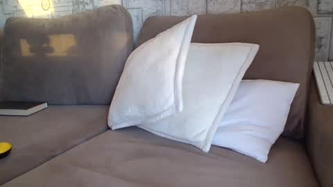 Snapshot of yummyalexxx chatting on 01.22.25 Alex online show from 01.22.25