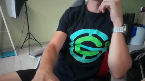 Snapshot of yummyalexxx chatting on 07.15.26 Alex online show from 07.15.26