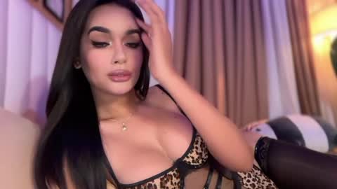 Goddes Renalyn online show from 04.21.26