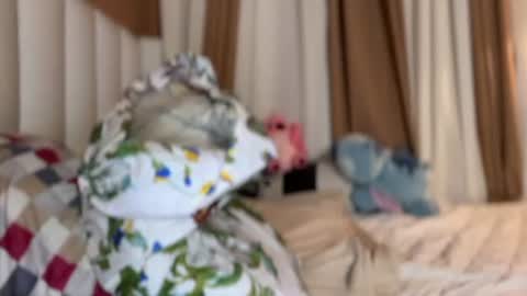 Goddes Renalyn online show from 06.18.26