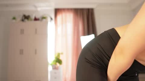 yuna_leen online show from 10.10.25