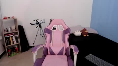 Yuna online show from 01.07.25