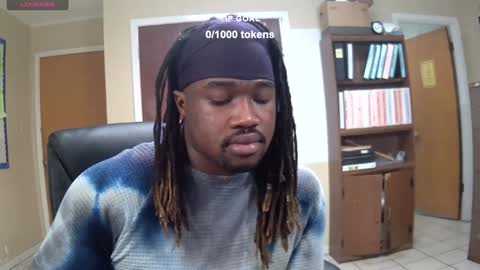 Snapshot of yungbbcbro chatting on 01.10.25 Octavian online show from 01.10.25