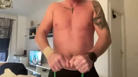 Yungbucker online show from 12.01.25