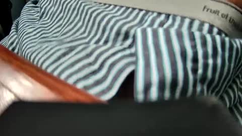 yuppers1234 online show from 09.13.25