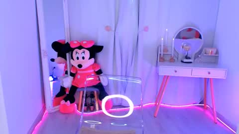 Snapshot of yuukenzi chatting on 02.26.25 Maria online show from 02.26.25