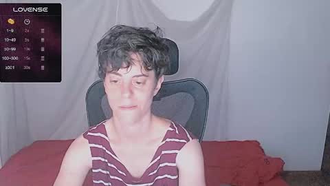 Snapshot of yuyito15 chatting on 04.15.26 Yuyu online show from 04.15.26