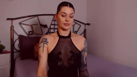 I V Y   online show from 03.31.26