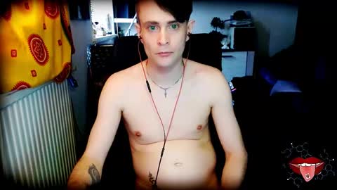 Snapshot of yyscript chatting on 03.02.25 online show from 03.02.25