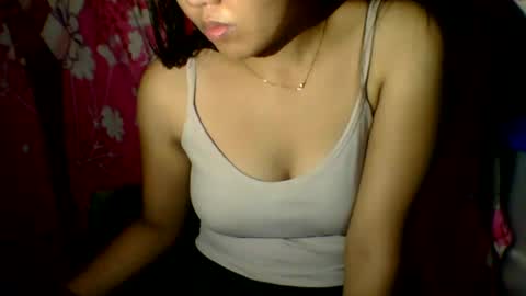 Snapshot of z0elyn chatting on 07.17.26 z0elyn online show from 07.17.26
