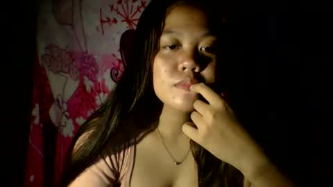 Snapshot of z0elyn chatting on 07.18.26 z0elyn online show from 07.18.26