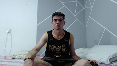 Zac efront online show from 07.01.26