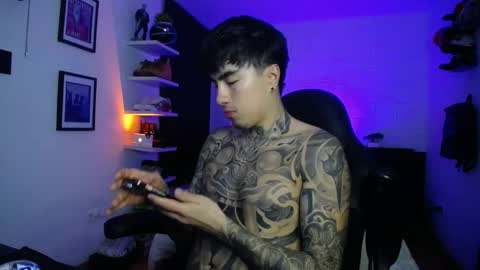 zac_muller1 online show from 02.26.26