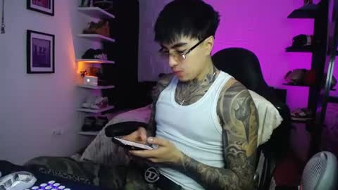 zac_muller1 online show from 07.17.26