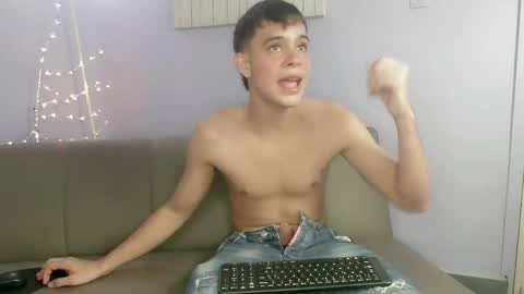 ZACARIAS online show from 10.15.25